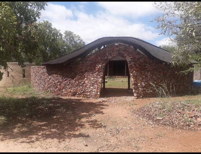 2 BEDROOM HOUSE FOR SALE IN KAMEELDRIFT EAST